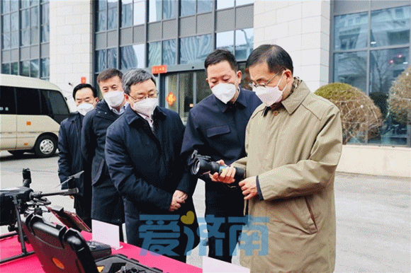 刘强于海田春节到基层一线走访慰问 向各条战线工作者和市民群众致以新春祝福和美好祝愿