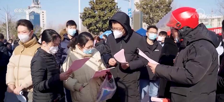 招聘会供需两旺 技术型人才成企业招聘重点