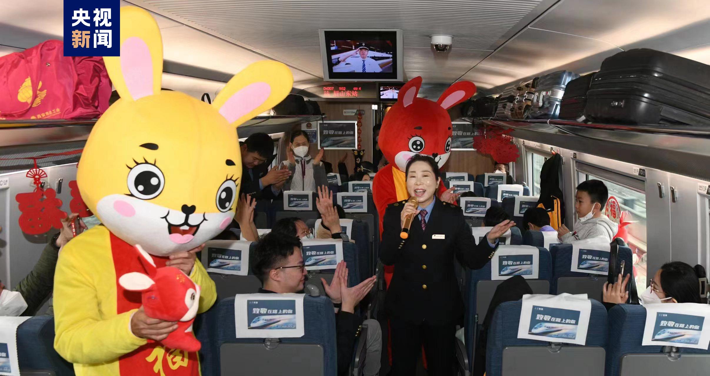 暖心！陕西今年首趟高铁务工专列开行