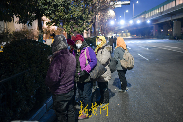 年前再寻点就业机会，济南这些务工人员或坚守到腊月二十八