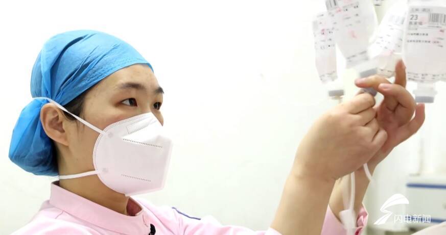 新春走基层 |聚少离多的边检民警 一岁女儿曾欢迎爸爸“来我家”