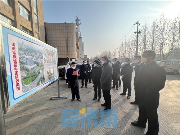 毫不放松抓好新阶段疫情防控各项工作 杨峰到县级医疗机构调研并慰问一线医护人员