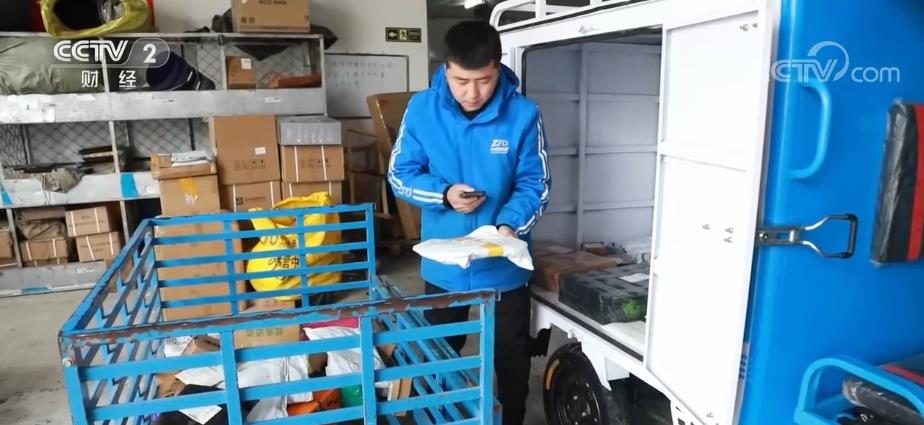 快递业务量稳步上涨 日均快递业务量超3.3亿件