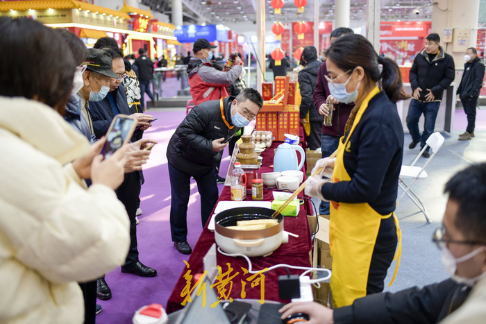 百余家老字号齐聚 打造国风主题购物节