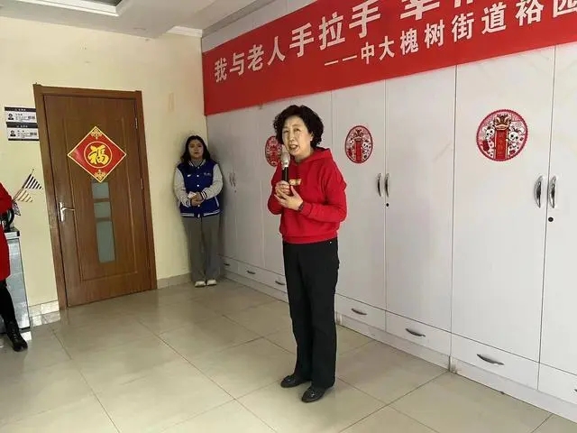 结对帮扶手拉手 撑起养老艳阳天 这个社区有个“周五助老茶话会”