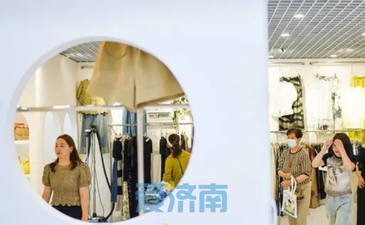 济南知名商场，今天正式开业