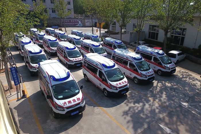 济南交警推进“车管五进”服务，打通服务最后一公里
