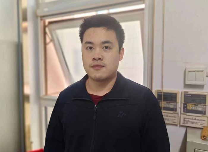 大明湖里救起一对落水情侣，休假战士卢嘉一温暖一座城