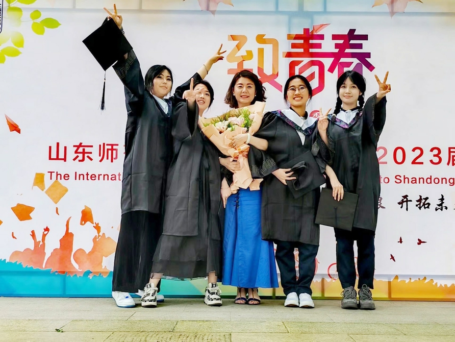 毕业留影致青春