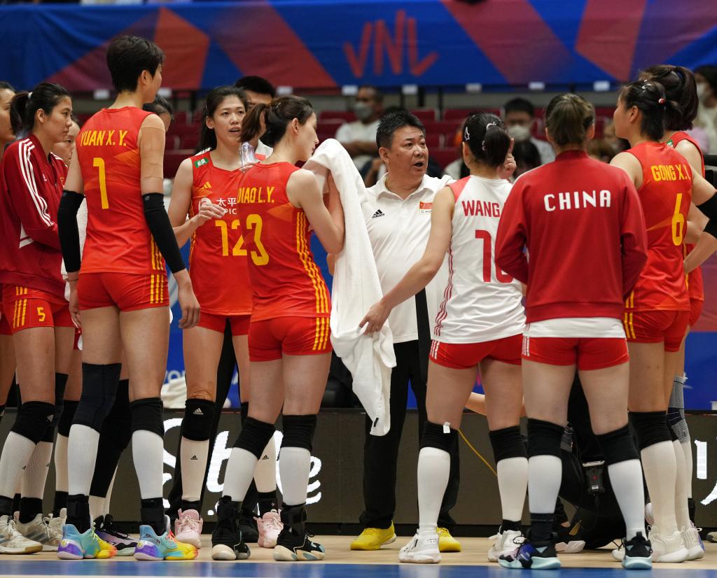 中国女排3:2险胜巴西队取得世界女排联赛“开门红”