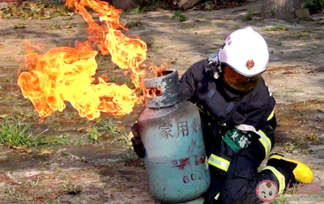 做饭时煤气罐突然爆燃怎么办 煤气罐在什么情况下会爆炸